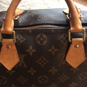 Louis Vuitton Speedy 35